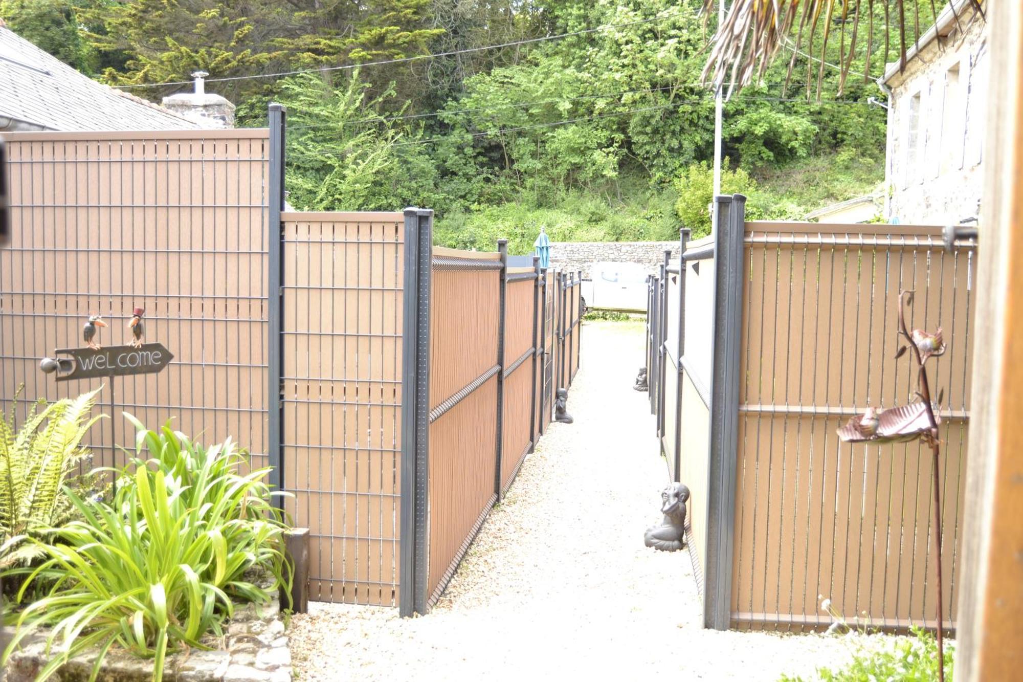ביניק Charmante Petite Maison Proche Du Port, Maison 7 מראה חיצוני תמונה